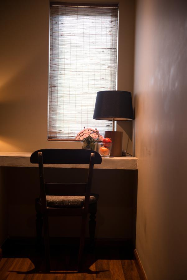 The Mangrove Hotel Colombo Habitación foto